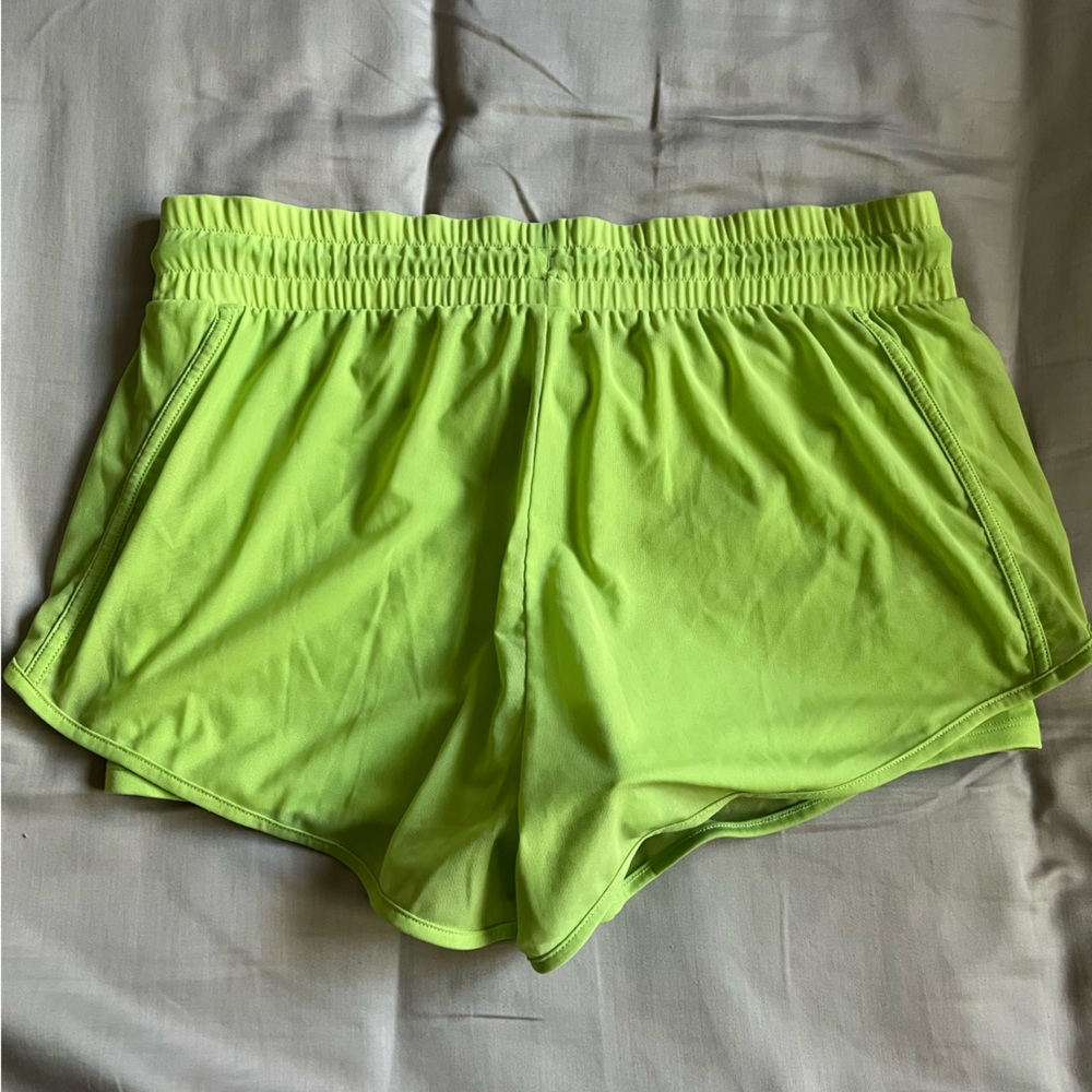 Size small Alo Yoga running shorts!